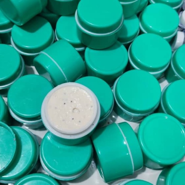 کرم وی آی پی